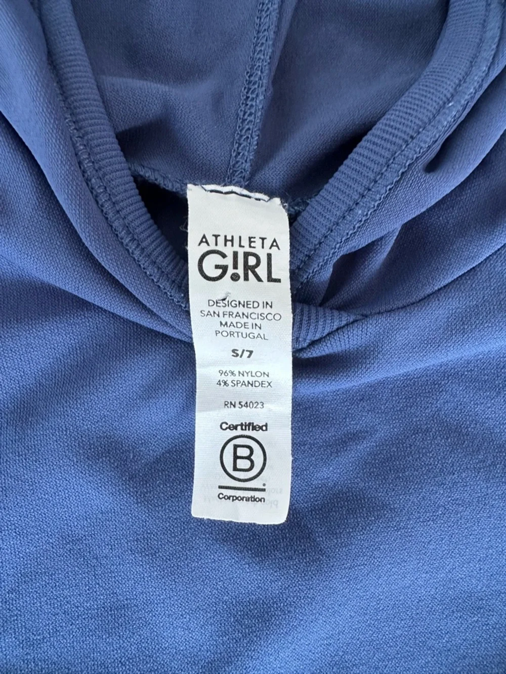 Athleta Girl Long Sleeve Performance Shirt Hood  Thumb Holes Periwinkle Blue S/7